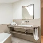 Loft 7 *